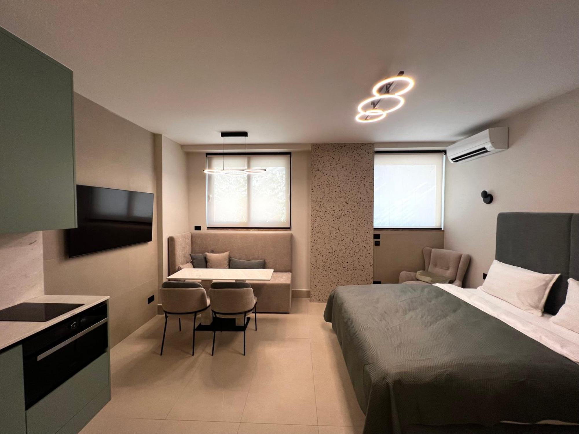 Golden Beach Suites Sarande Exterior photo